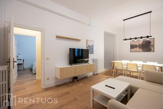 Location Rez-de-chaussée  Calle de manuel. Amplio piso amueblado en el corazón de madrid