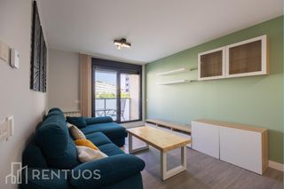 Affitto Appartamento  Calle de pegaso. Moderno piso exterior con terraza y piscina