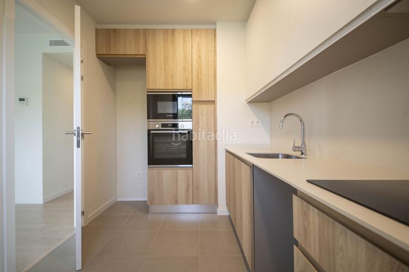 Foto f86ae699-9fad-4ea8-ba59-d059e0cb7874. Apartamento en Llevant Viladecans