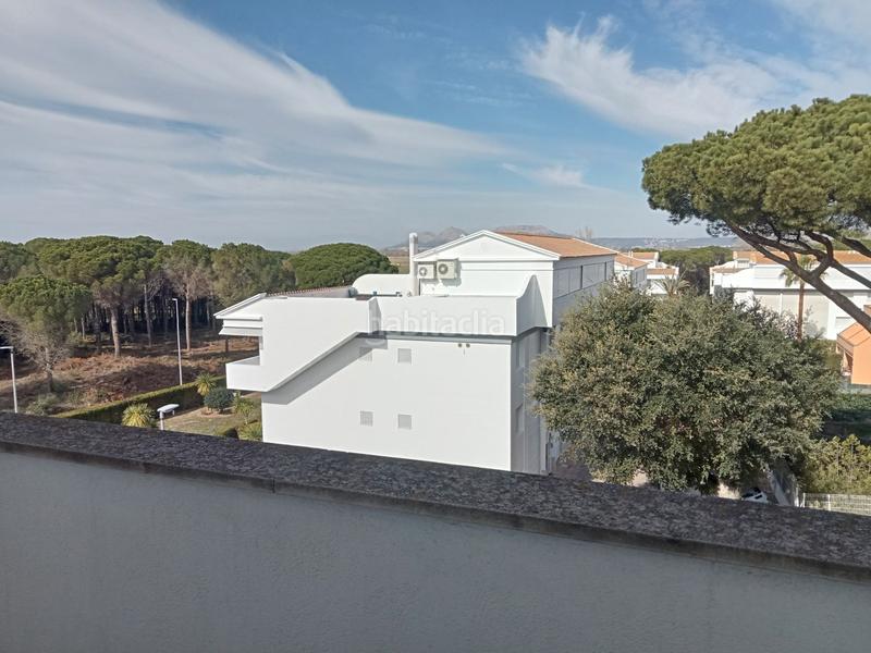 Foto 115dcdff-2ba4-4e97-be54-6d38393c45b7. Ático fantastico con licencia turistica en la comunidad green mar 1 en Pals