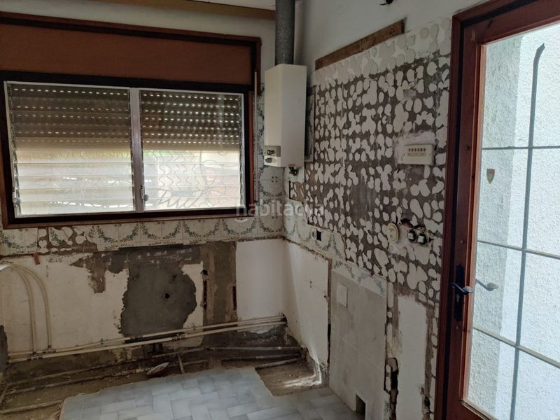 Foto ec20955d-e9bb-4d67-a0a3-d1a5794f0cdd. Casa a carrer de brussel·les 7 a Pals