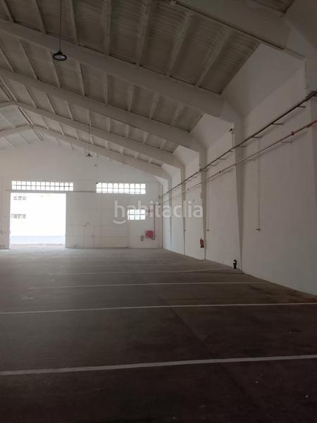 Foto da956add-bb97-40d6-8945-37f7640a866e. Industrial building in Alcarràs