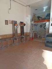 Parking voiture à La Bordeta. Almacén en venta en bordeta