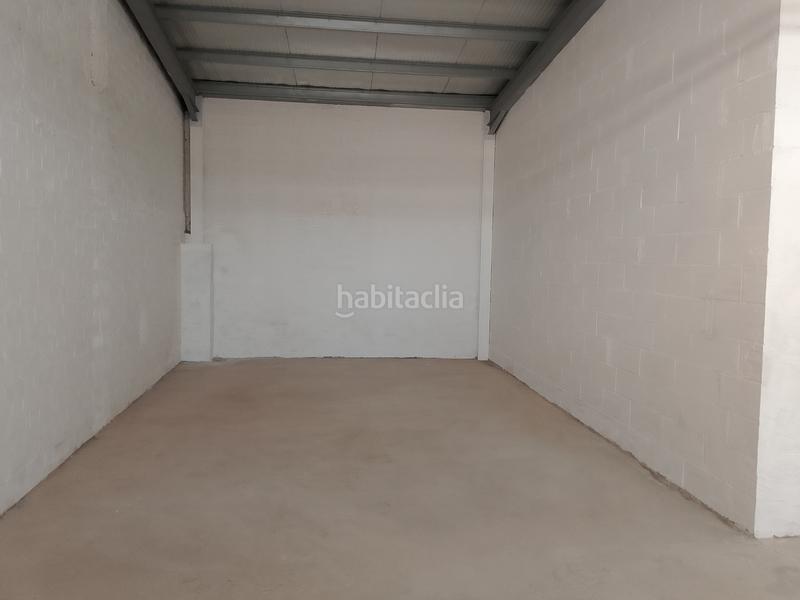 Foto 4c9c0b1d-9281-4134-b1f2-af60d422f814. Parking coche almacén en venta en Alguaire