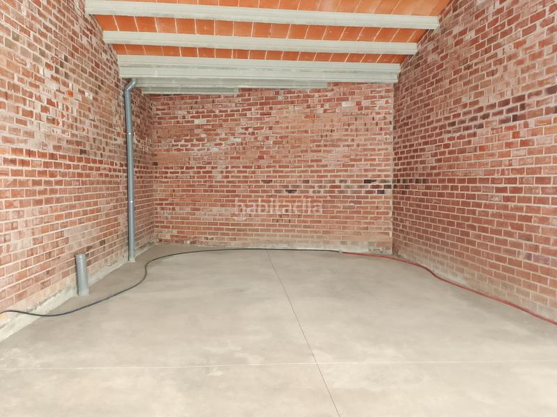 Foto a680efd0-ccba-46ed-a062-a7d838632441. Parking coche almacén en venta en Alguaire