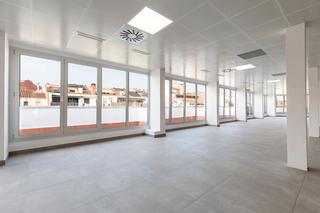 Miete Büro in Carrer de beethoven 15. Oficina disponible en francesc macià