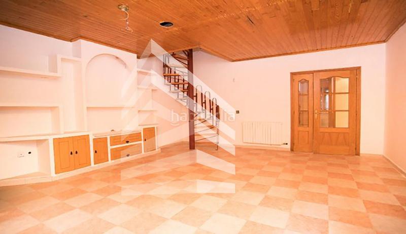 Foto a10ae240-b606-4f99-9677-4edca830e6a8. Duplex avec chauffage dans Magraners Lleida