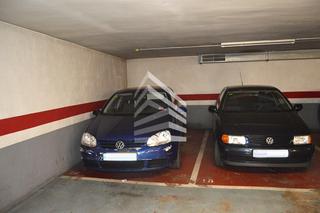 Aparcament cotxe  Carrer de cornet i mas
