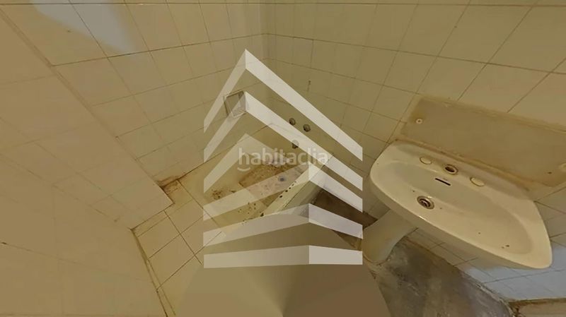 Foto 4d437480-6d8e-4aaa-9743-ec50e966f160. Planta baixa a Sallent