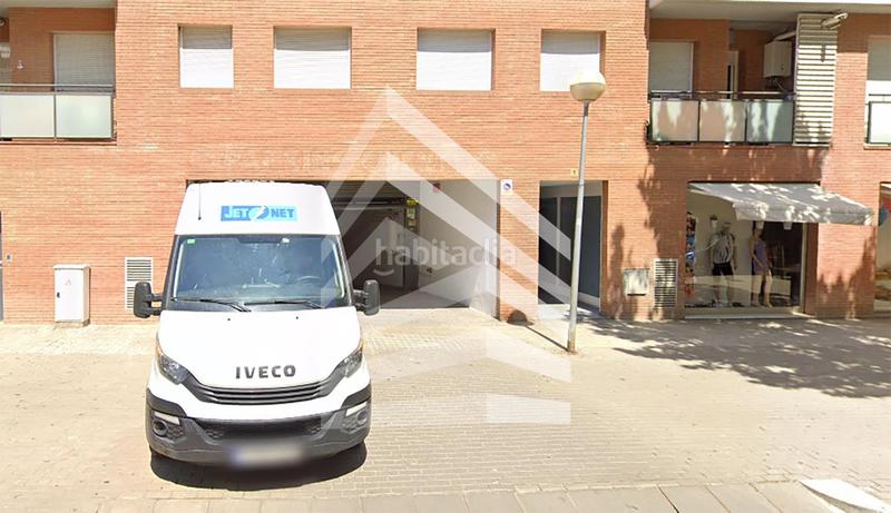 Foto d23bca04-e464-44c3-902e-ec6eb7fb9439. Parking coche en Vilanova del Camí