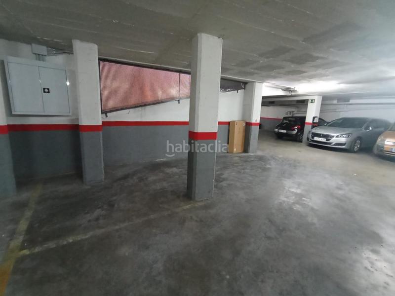 Foto e9af6d96-6d5b-4dda-b16a-f871c76200a8. Parking coche en Vilanova del Camí