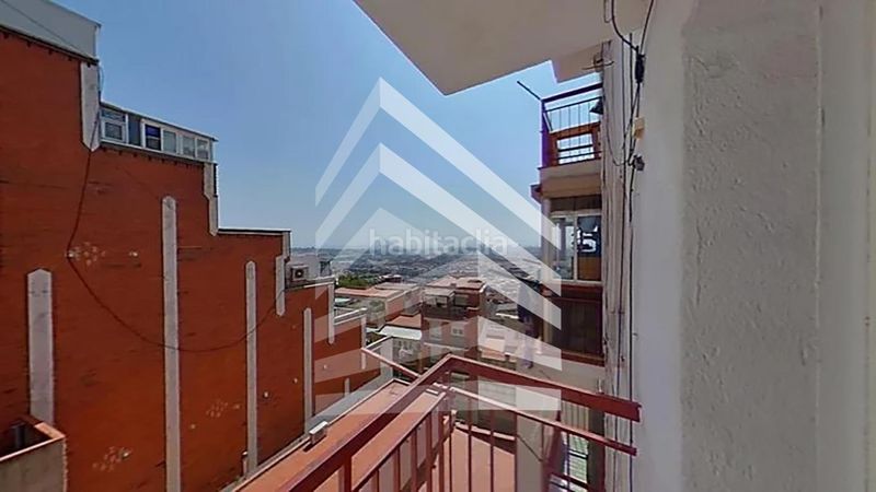Foto b63bf1b5-e05d-4f3e-a901-ee23a6e30d42. Pis a Roquetes Barcelona