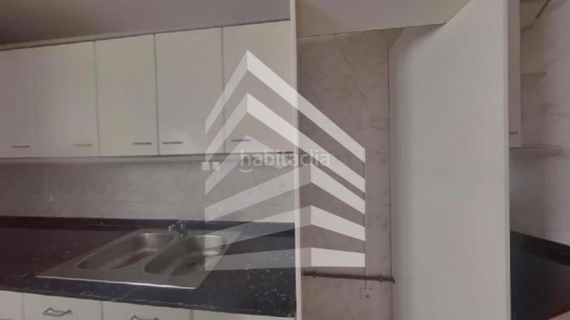 Foto 4e9a7c1b-86f8-44c6-a4fa-21ca53d983cb. Etagenwohnung in Llefià Badalona