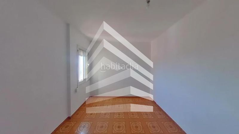 Foto bb1600d9-3b13-4c7b-a8a1-eee379891a02. Etagenwohnung in Llefià Badalona
