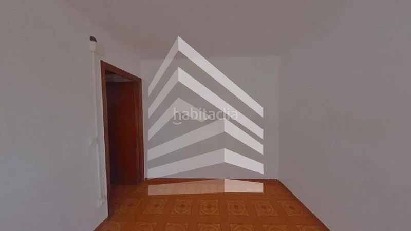 Foto ebed7bd6-f923-4d30-b36f-9b430d425abe. Etagenwohnung in Llefià Badalona