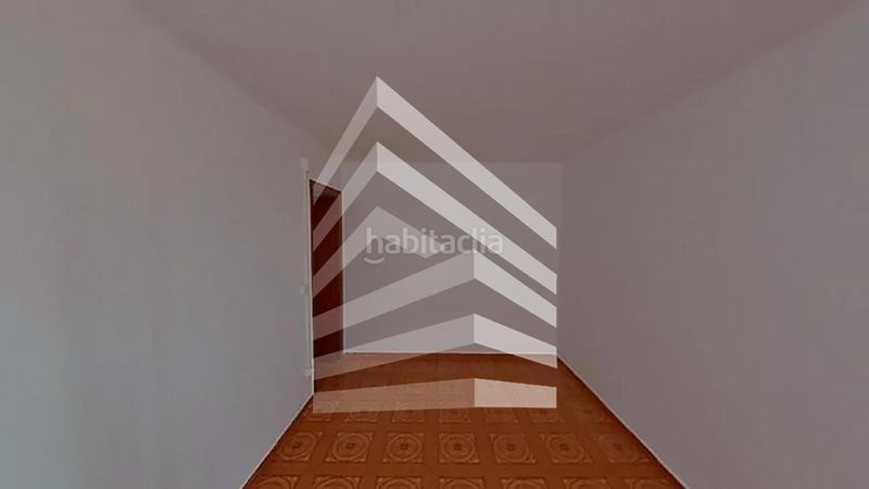Foto efe695d7-d356-4b4e-963f-19fc0c7f3092. Etagenwohnung in Llefià Badalona