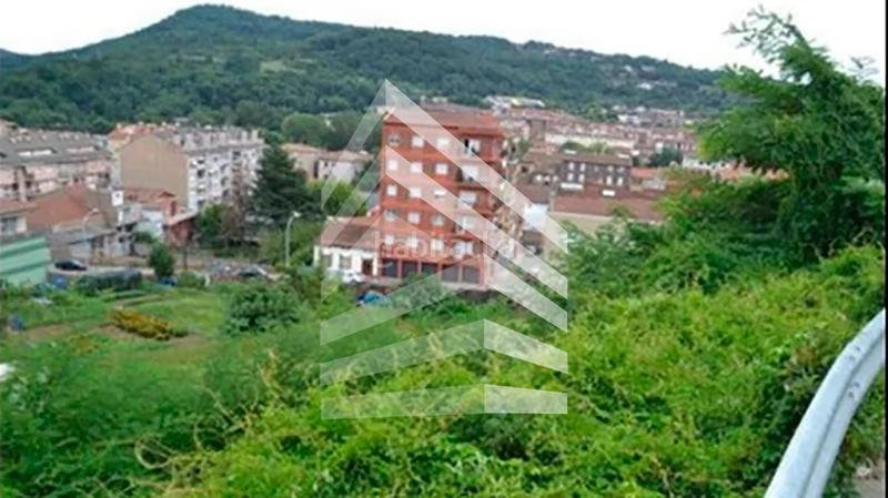 Foto ed6ebaa2-9818-4f5d-b640-378c6fd75ee8. Terreno residencial en Olot