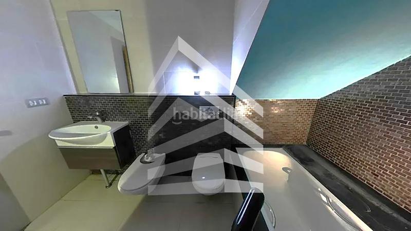 Foto 4400bf3b-f1e6-4e17-99a4-00c589386e6e. Planta baixa amb calefacció aparcament a Centre Mataró