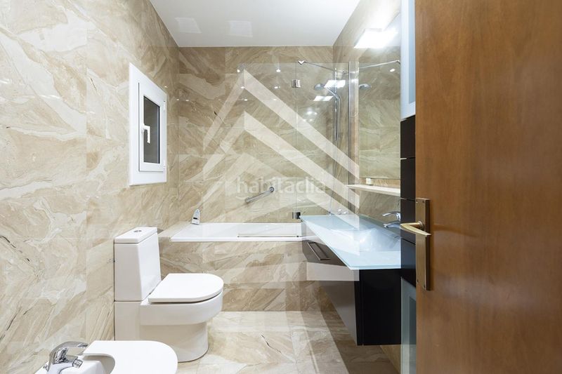 Foto 128bfbf1-c68e-47ce-b0da-b71c37a5b50d. Pis amb calefacció aparcament a Sant Gervasi - Bonanova Barcelona