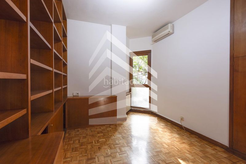 Foto 229a99b1-8df9-430b-8c58-c32689d26690. Pis amb calefacció aparcament a Sant Gervasi - Bonanova Barcelona