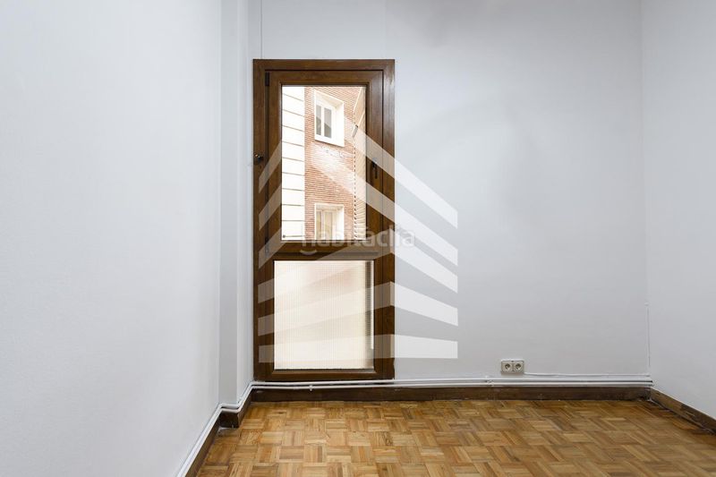 Foto d34f12f6-e086-4903-ac34-aa30a71a5442. Pis amb calefacció aparcament a Sant Gervasi - Bonanova Barcelona