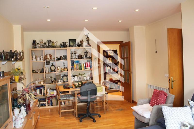 Foto 99573cb8-19e2-4b92-8ee5-147ac45aff0e. Appartamento con riscaldamento in Solsona