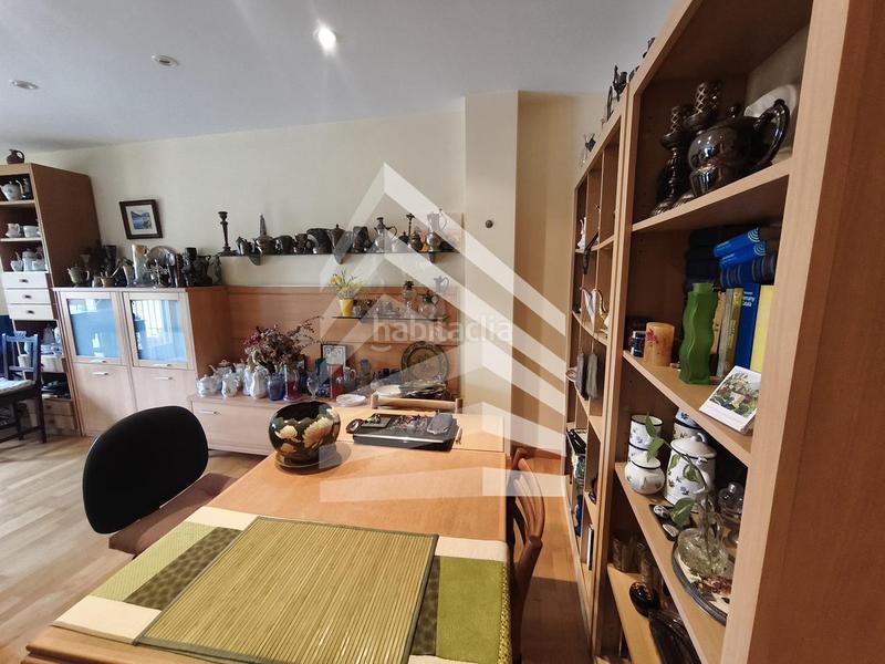 Foto dec279d3-53e0-4e00-b313-43e2af12d88a. Etagenwohnung mit heizung in Solsona