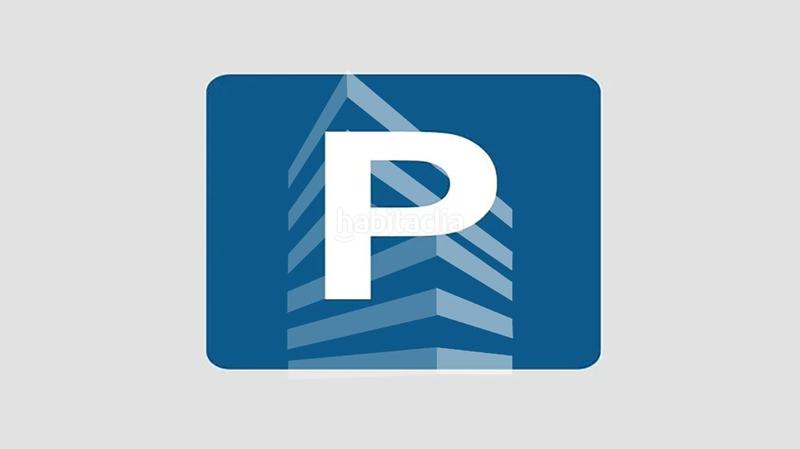 Foto 538b673d-fa7e-4ac8-bb4b-4c3c0f9feacb. Parking voiture dans Centre Sant Just Desvern