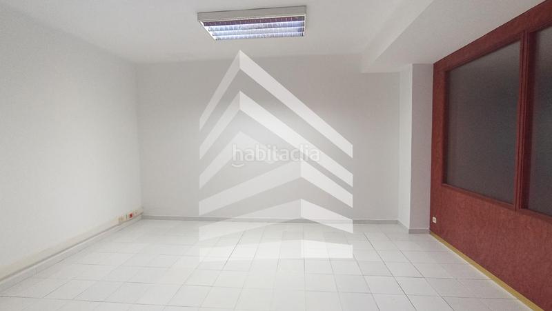 Foto a30b84b2-8a61-468f-b7a4-a10165eb4000. Lloguer local comercial a Barri de les Corts Barcelona