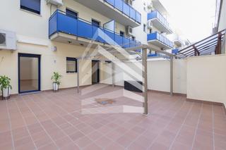 Planta baja  Carrer jardí