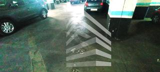 Car parking in Carrer de Sant Pere d'Abanto