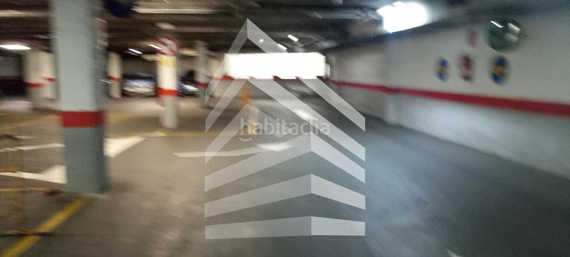 Foto 3c5a4d41-9a93-4d83-a84a-870bcc3ea564. Aparcament cotxe a Hostafrancs Barcelona