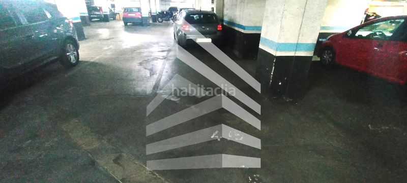 Foto 9c78d2b1-b9ae-47c4-a498-9cd77f11295f. Aparcament cotxe a Hostafrancs Barcelona