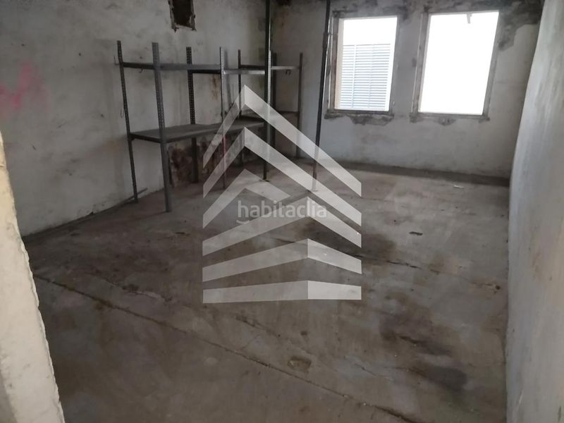 Foto 211d64ea-5243-4262-8c64-dc1f5904c688. Edificio en Olot