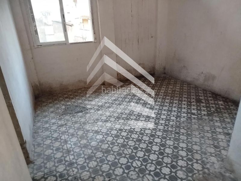 Foto 580c55db-7a75-43d9-a7a4-42af7c54be1f. Edificio en Olot