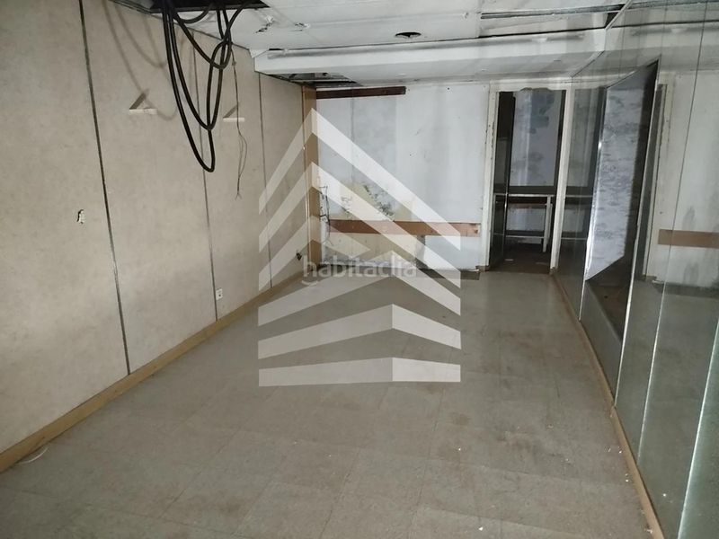 Foto edff2399-7329-439e-8238-af21b3ba8c13. Edificio en Olot