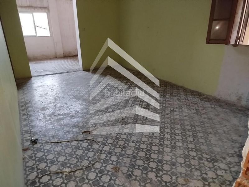 Foto 56f6e5ea-c2e5-4409-92b7-70d21138f9b5. Edifici a Olot