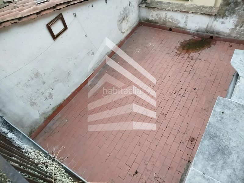 Foto d52c79bd-be0a-47fe-8e65-764e8d33563b. Edifici a Olot