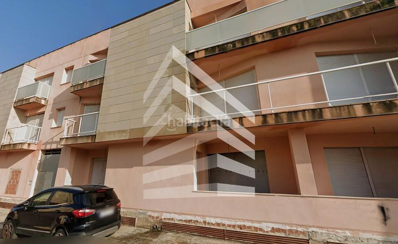Foto b505467f-48c0-459f-b093-59de12ed2f17. Edificio en Deltebre