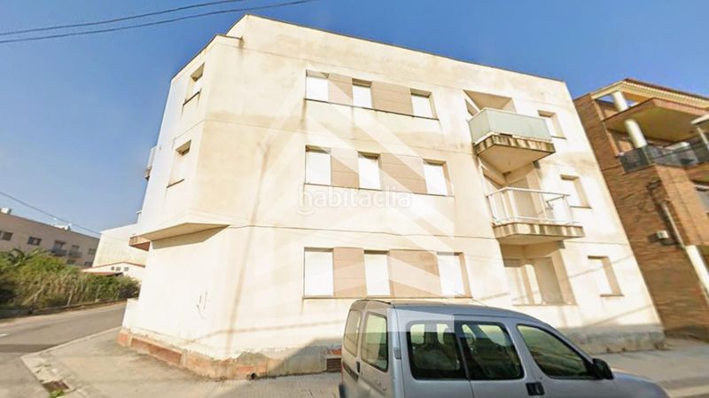 Foto ee5178c5-85ed-4fca-8852-489f7b8565fc. Edificio en Deltebre