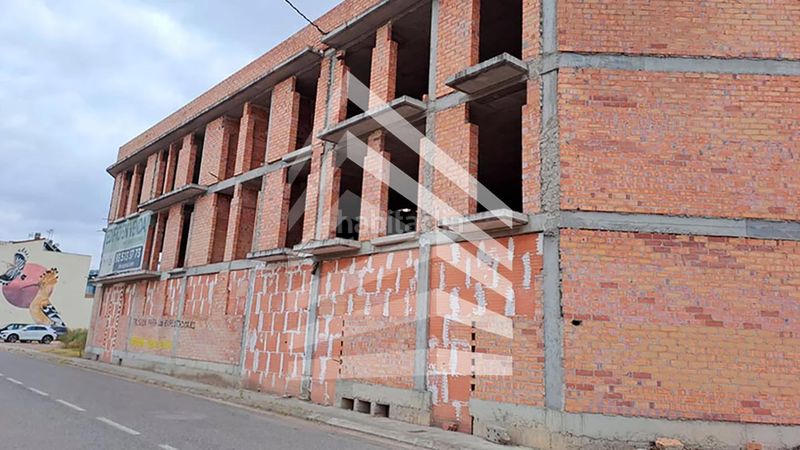 Foto 16b5000d-4bfc-497b-8abc-d6cd10bc112e. Edificio in Ivars d´Urgell