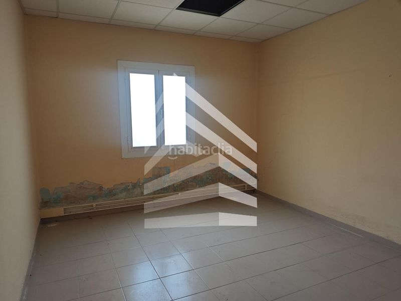 Foto 74f7db09-92d1-4545-aefb-283a19385180. Edificio in Pobla de Segur (La)