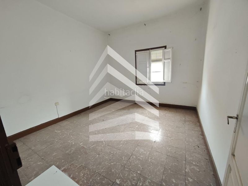 Foto 7e5b9322-baf2-4276-bd81-155fc8ad31f1. Edificio in Pobla de Segur (La)