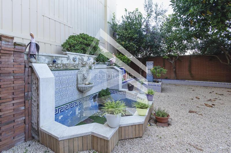 Foto 9c1b5287-52fa-4601-baa3-36a79dfbd38e. Casa amb calefacció a La Font d´en Fargues Barcelona