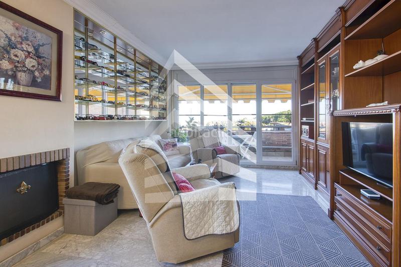 Foto fb11f0e9-191f-4645-b300-c6440ef2c744. Casa amb calefacció a La Font d´en Fargues Barcelona