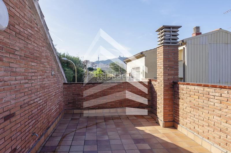 Foto 8261e09d-bccf-472d-9675-20e35795a070. Haus mit heizung in La Font d´en Fargues Barcelona