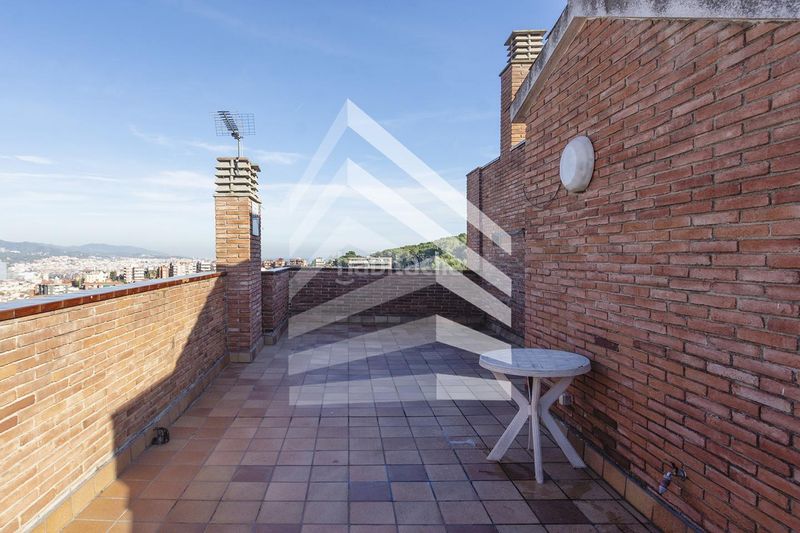 Foto 46f6ea02-19c1-402e-a6ea-93a207702663. Casa amb calefacció a La Font d´en Fargues Barcelona