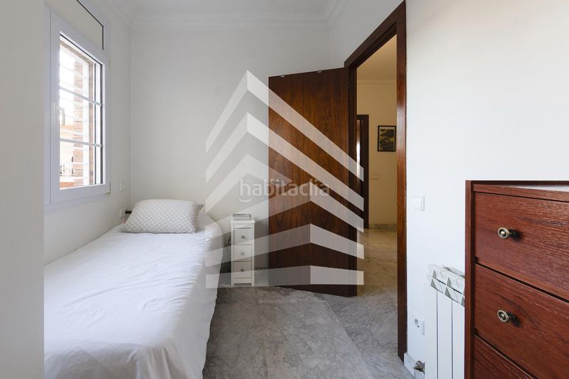 Foto eb696bde-e2dd-416d-adc0-38549a129446. Casa amb calefacció a La Font d´en Fargues Barcelona