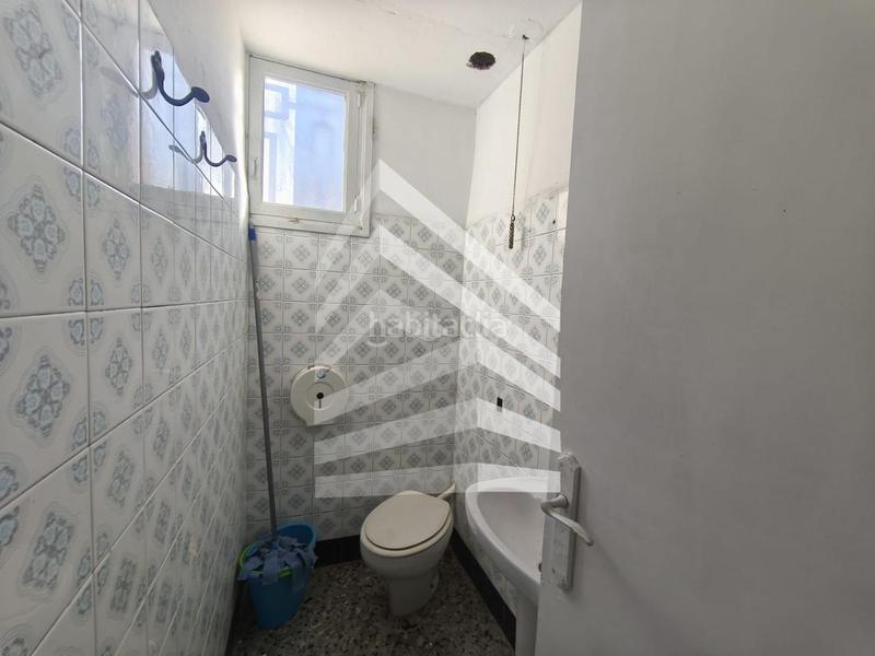 Foto 7cb1d7a0-e734-4e53-983f-cfcb83e2298b. Location local commercial dans Solsona