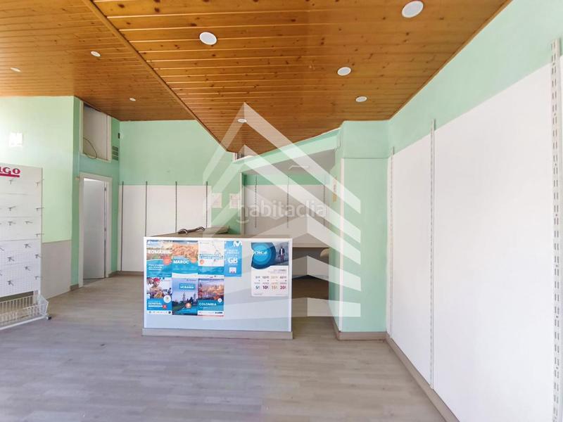 Foto aba9f71b-3cc1-4f4f-b167-eaf6444d3b0e. Location local commercial dans Solsona